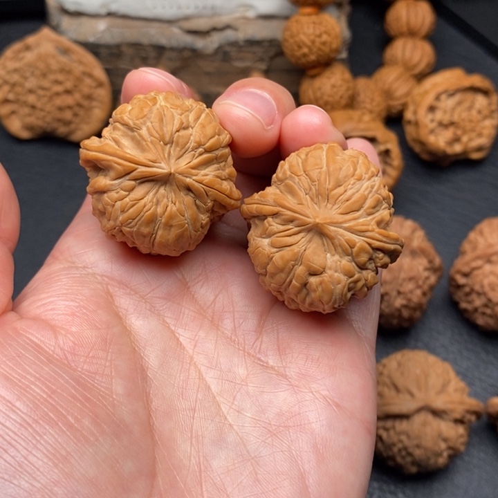 桃核把件全品33门墩