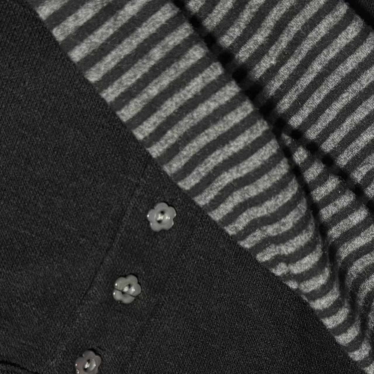 ｛귤 언니｝ve自留韩系小花条纹袖针织衫