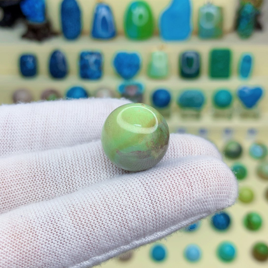 绿松石绿松石未镶嵌