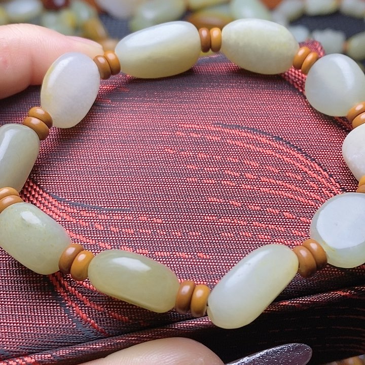 和田玉手链未镶嵌