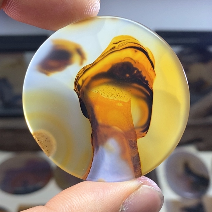 玛瑙/玉髓颈饰未镶嵌