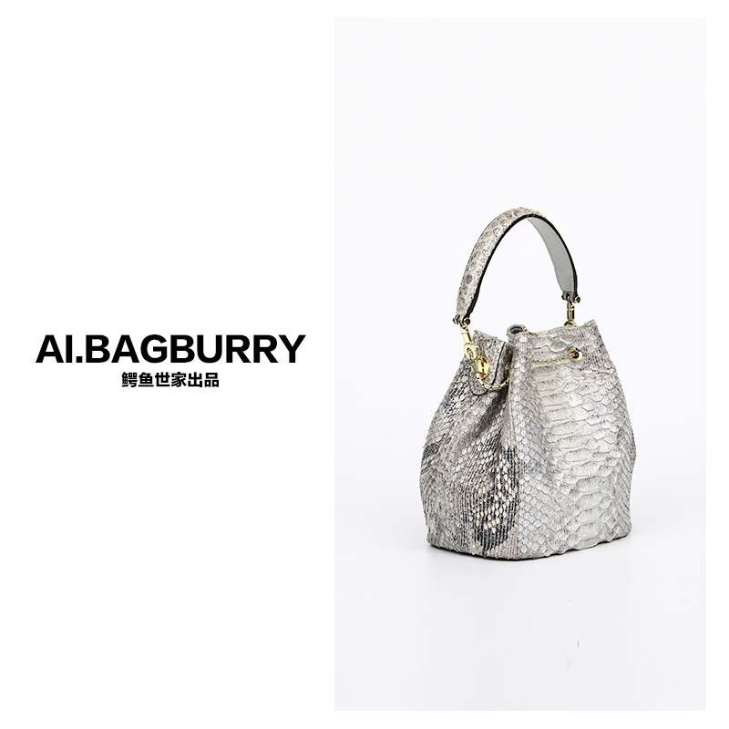 AI.BAGBURRY2025上新稀有蛇皮好物斜挎包