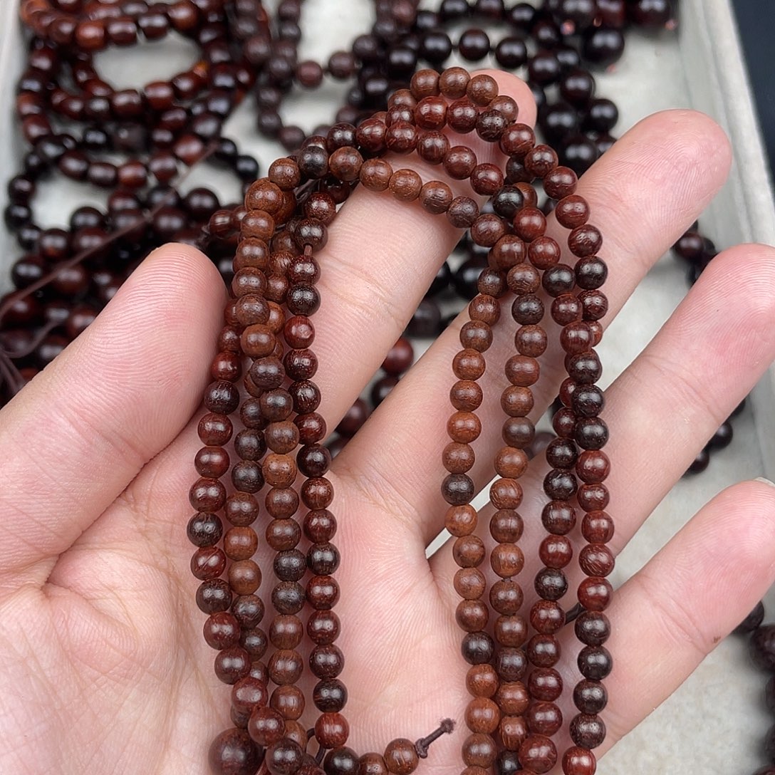 慧***光其他檀香紫檀（小叶紫檀）微瑕0.5。2条