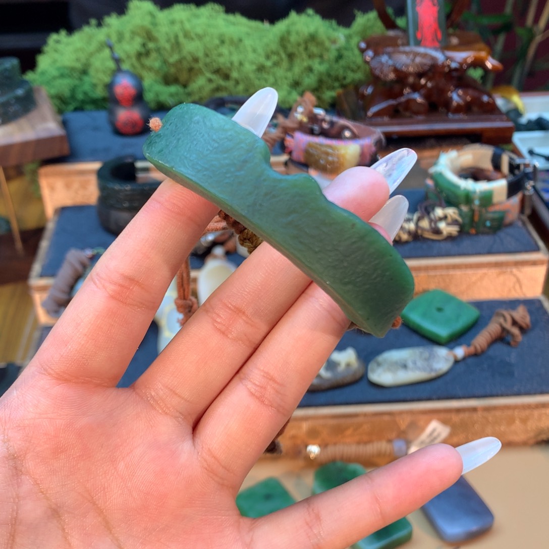 和田玉（糖玉）未镶嵌挂件