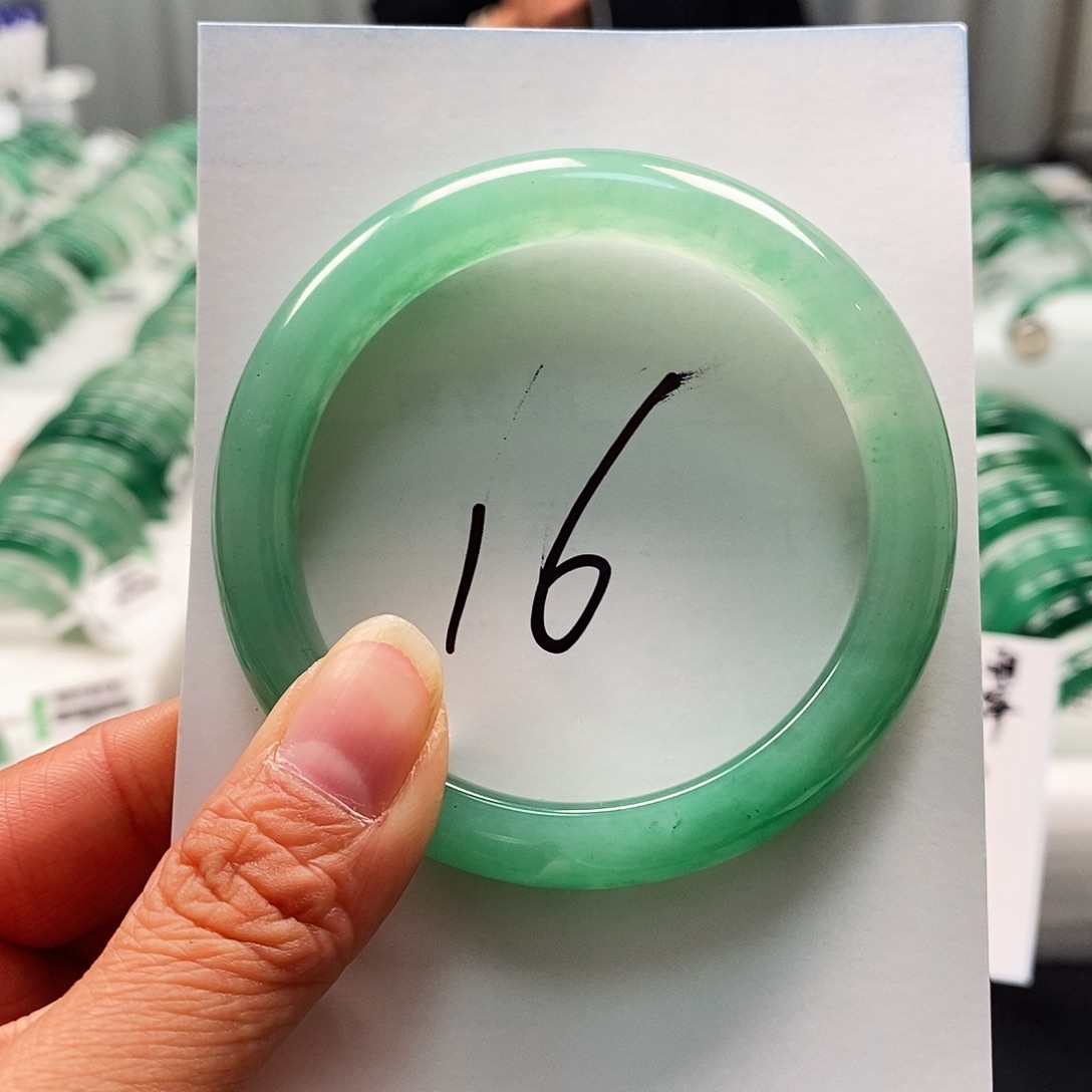 石英质玉未镶嵌手镯手镯