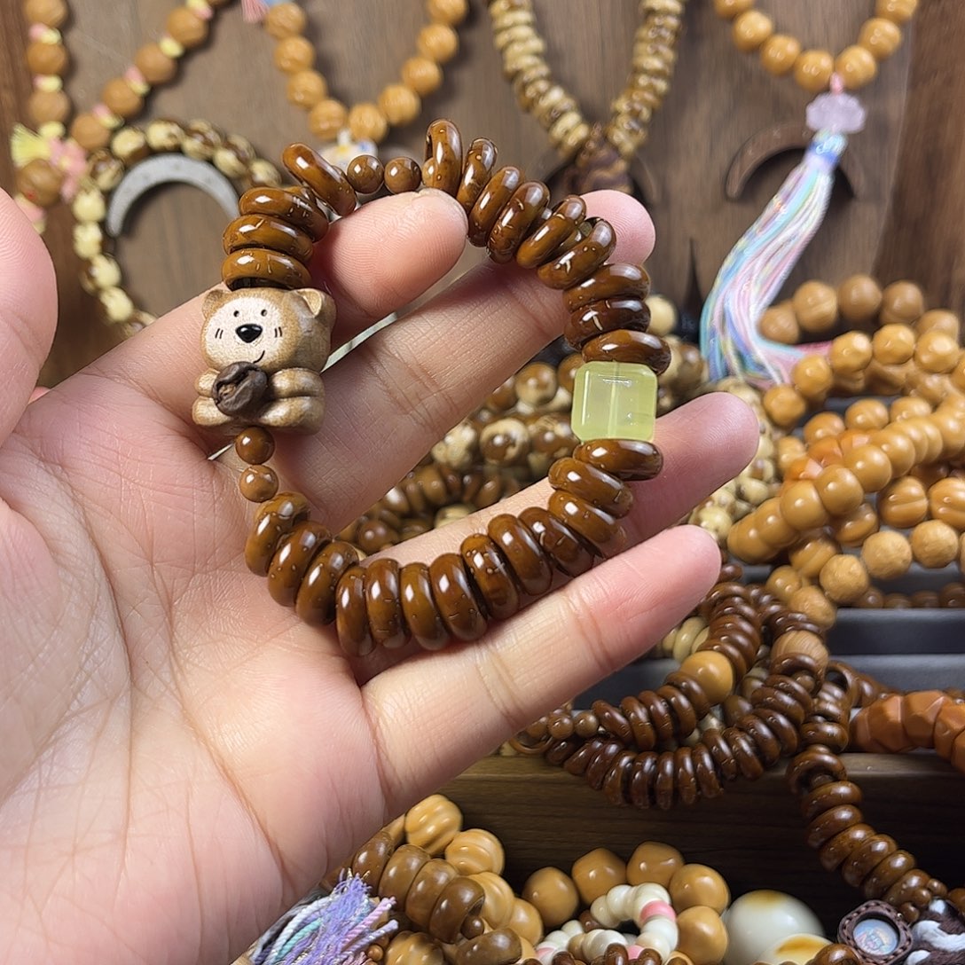 吊坠紫金鼠紫金鼠手串手持碗肠标题