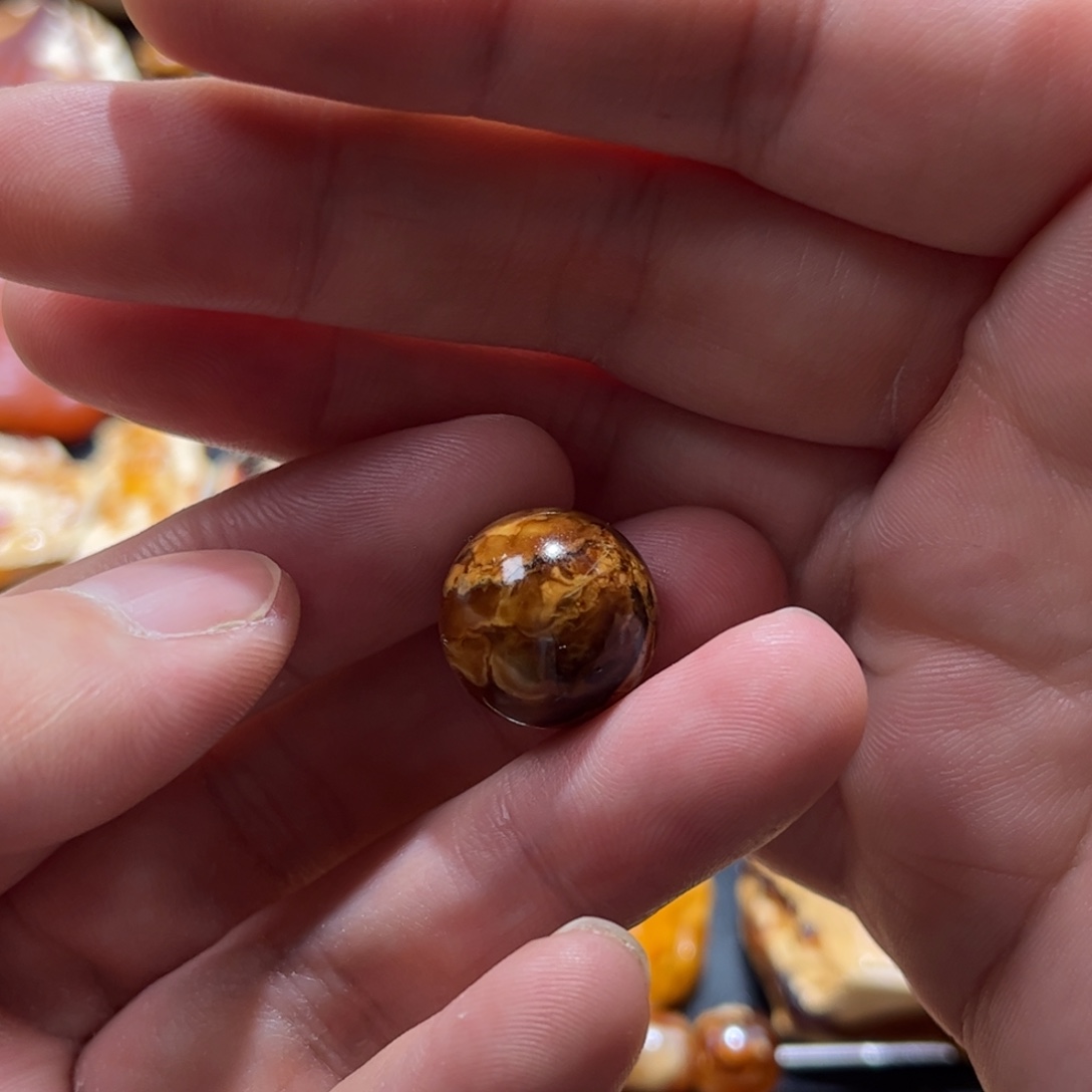 定制琥珀未镶嵌蜜蜡