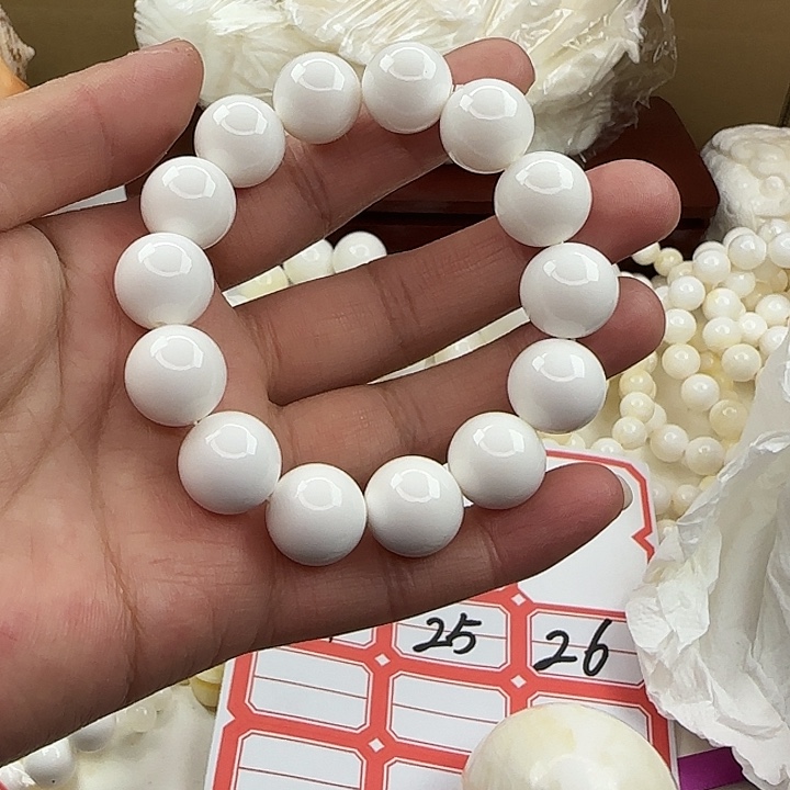 大果紫檀（缅甸花梨）白1.4手串