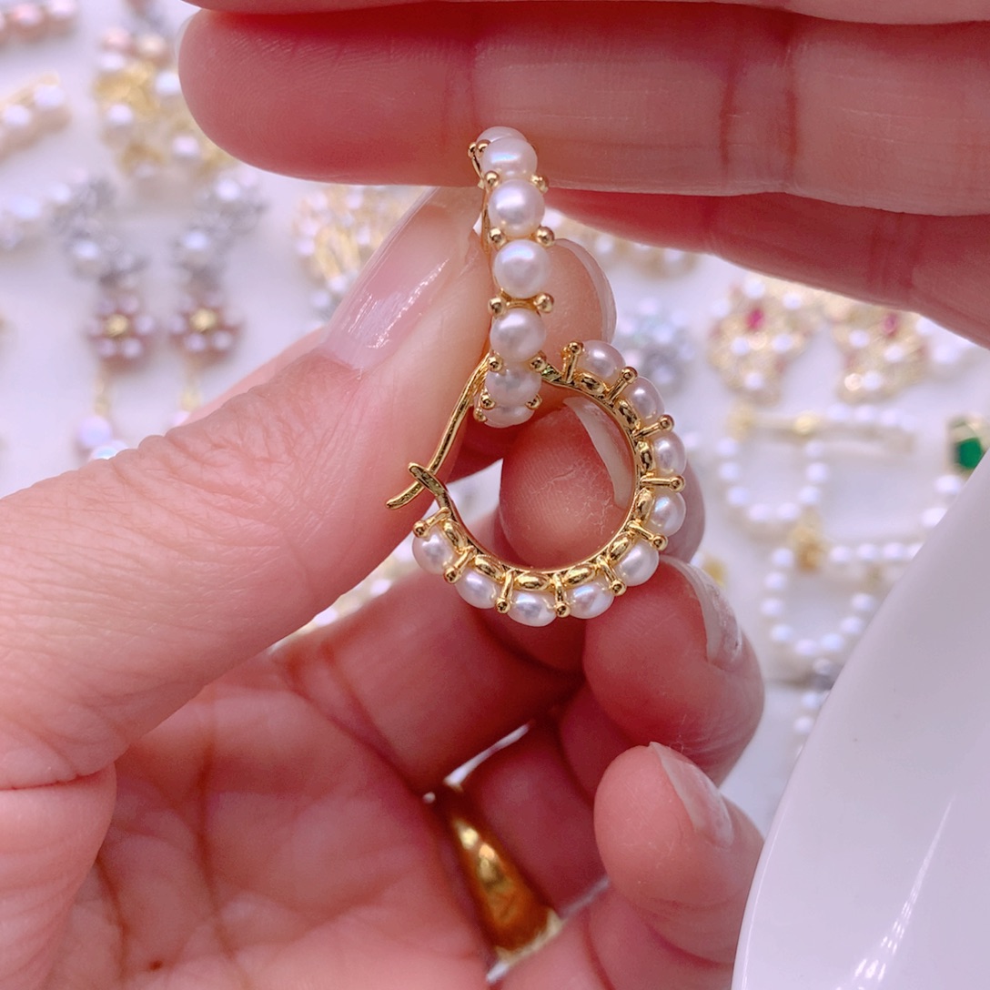 淡水珍珠耳饰合金