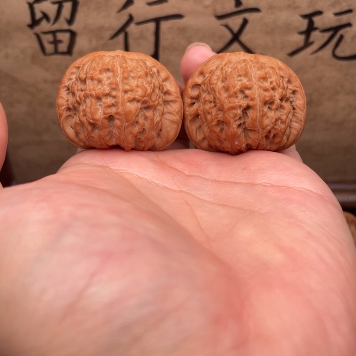 文玩核桃把件38血麒麟