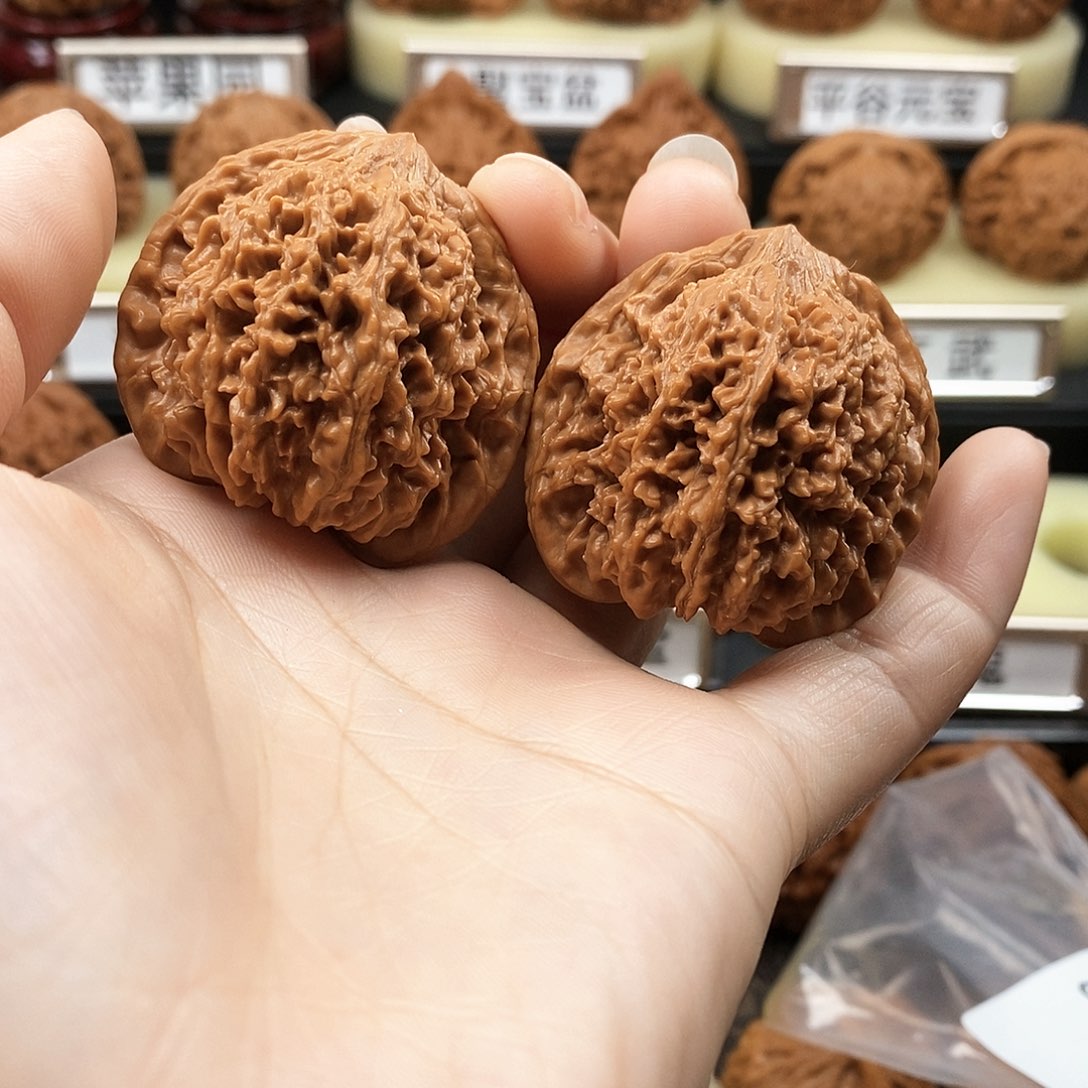 文玩核桃把件满天星41尺1828