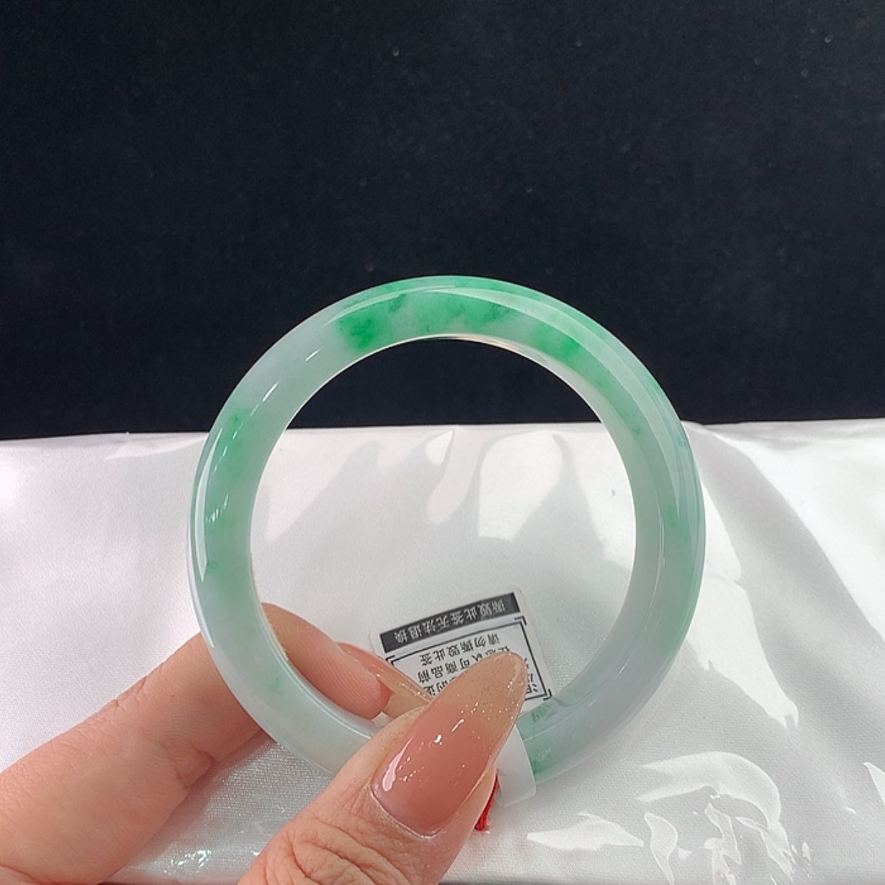 【闪购商品】未镶嵌手镯翡翠正58