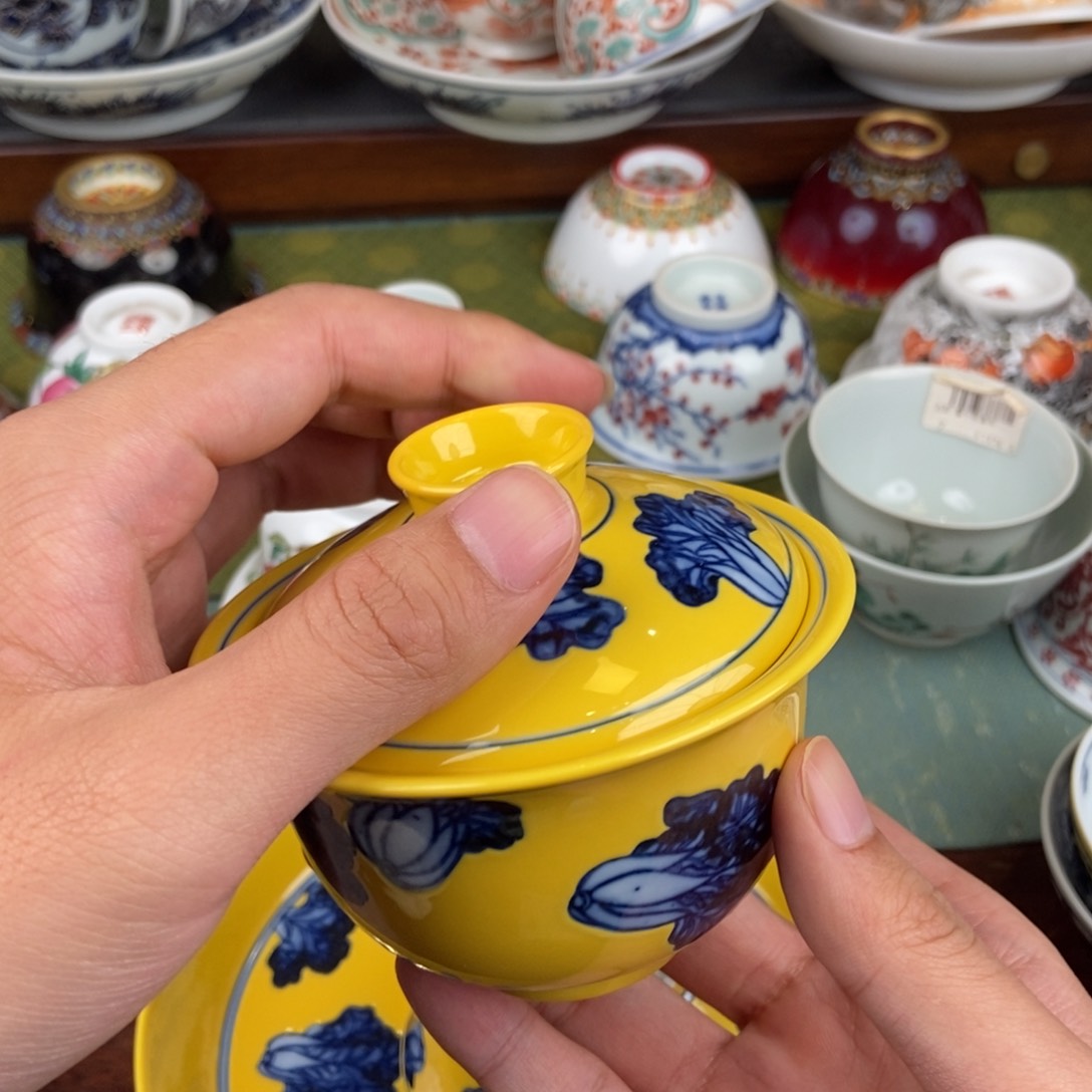 陶瓷的设计师是一个