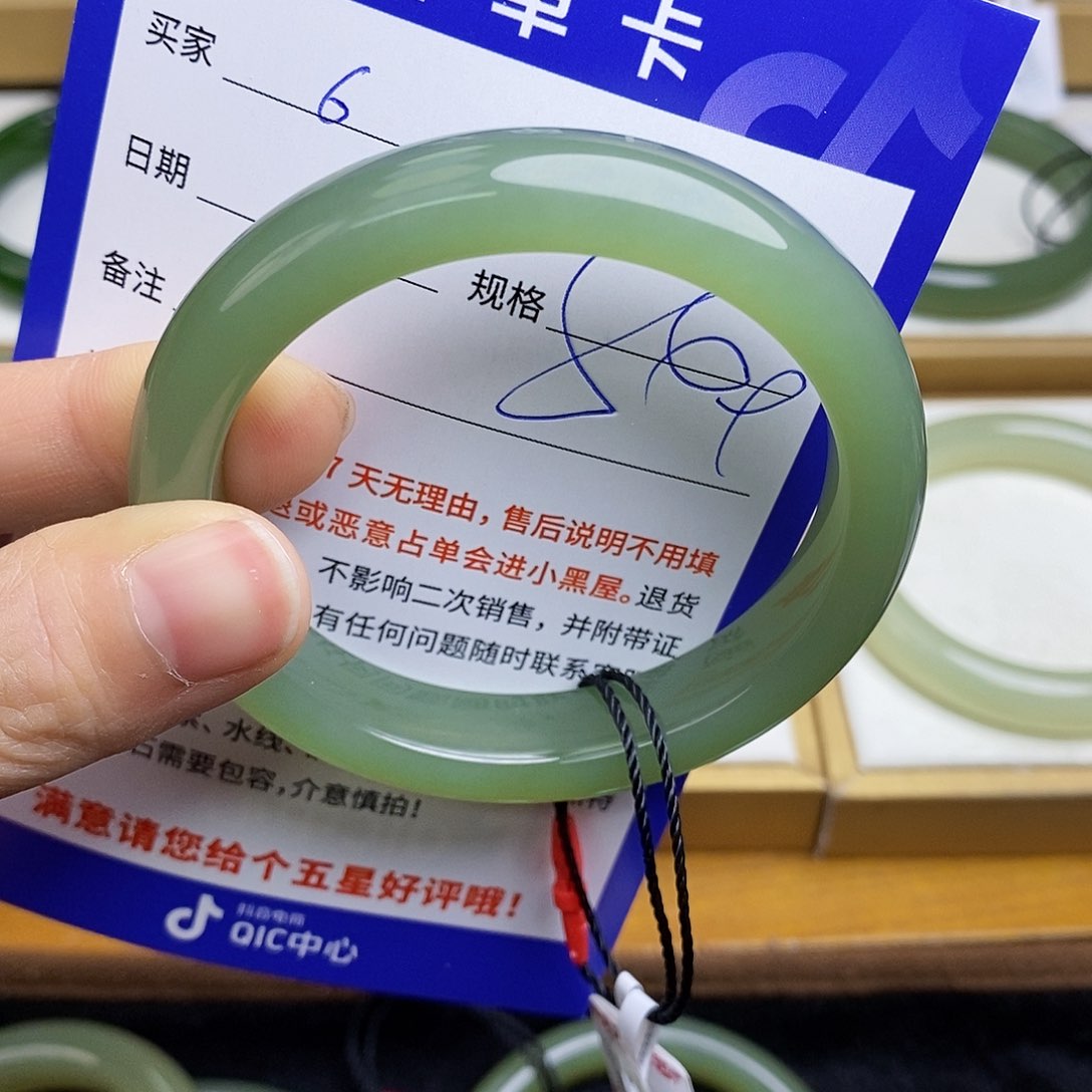 和田玉手镯未镶嵌sy