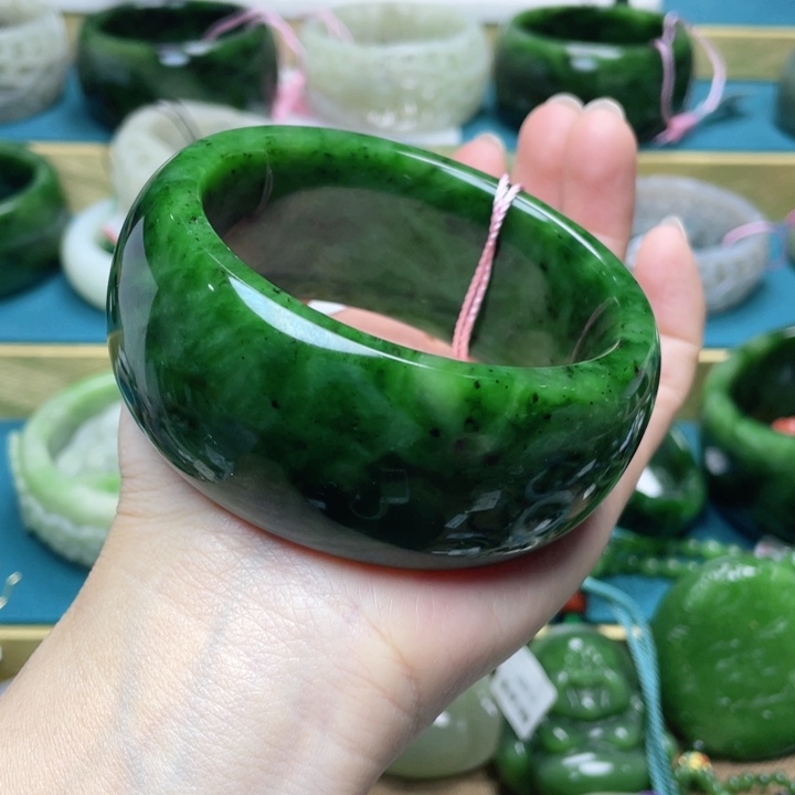 和田玉手镯62圈口 编号92未镶嵌砥**行