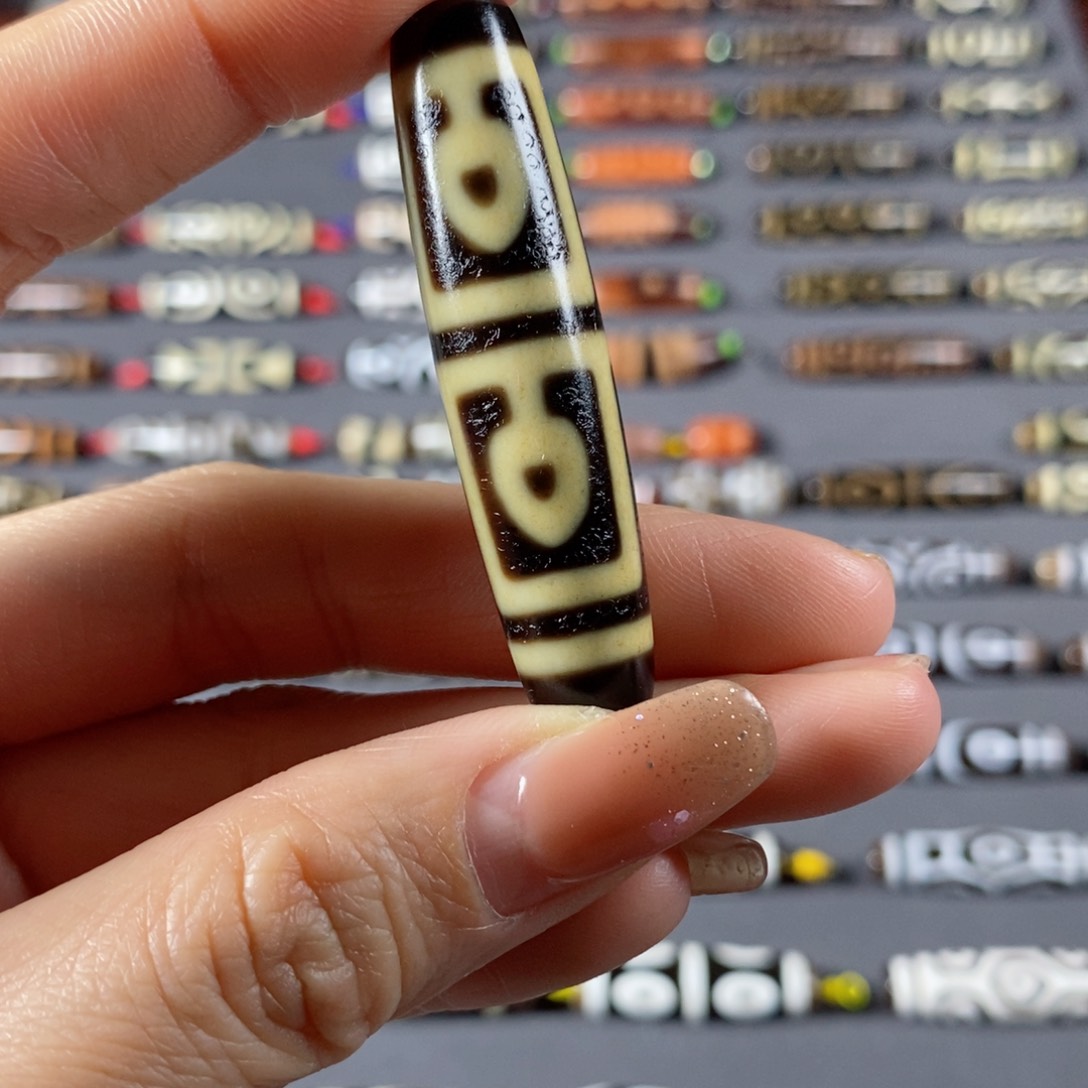 玛瑙/玉髓颈饰未镶嵌?****