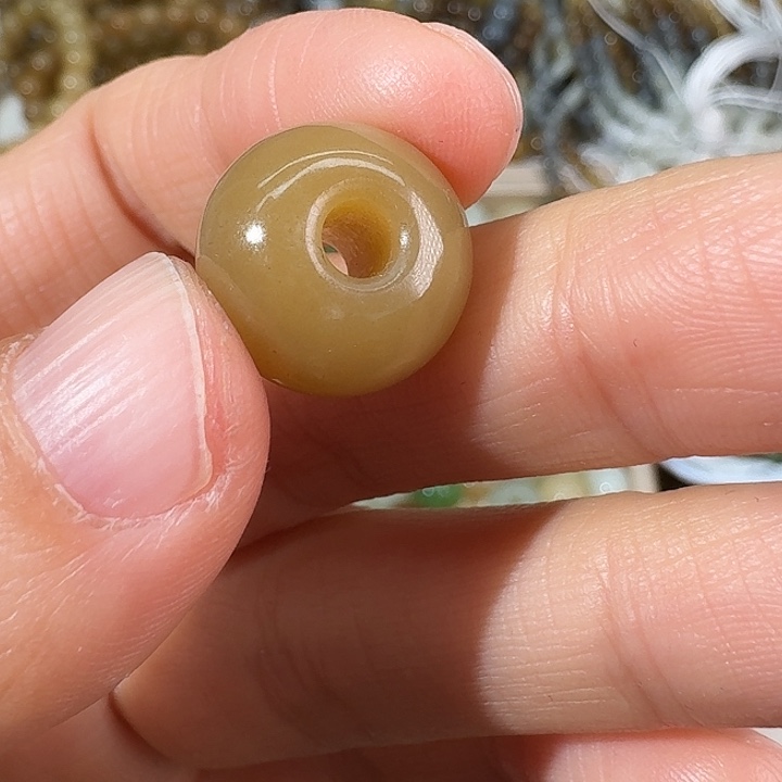 小***翡和田玉（糖玉）未镶嵌颈饰