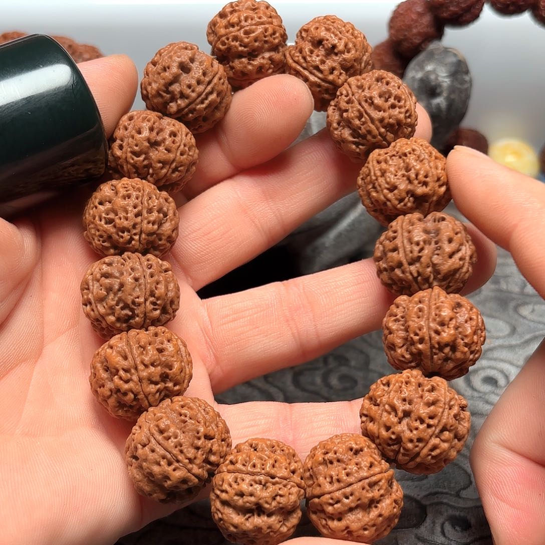 手串金刚菩提M38/24mm 五星蜂王