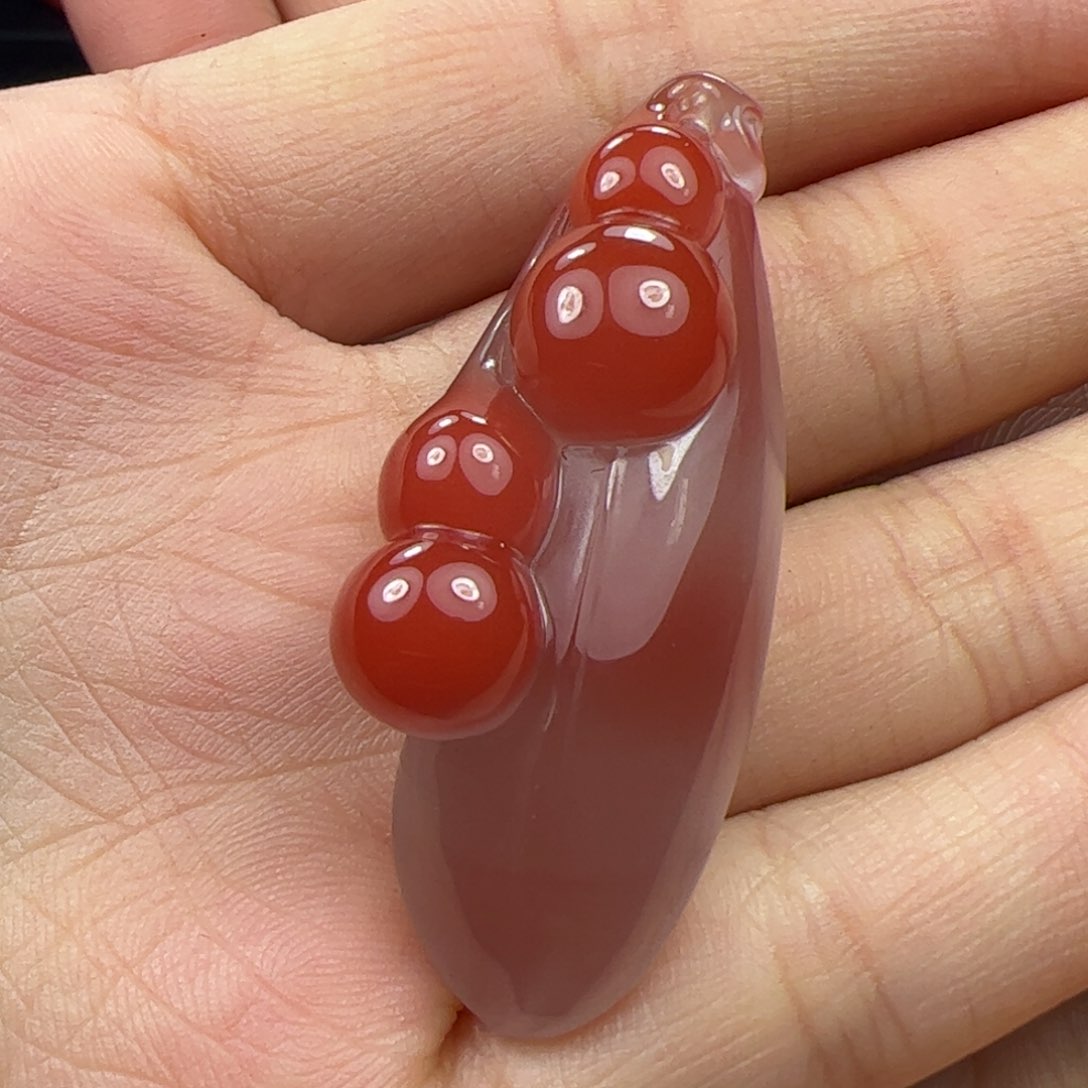 未镶嵌吊坠南红玛瑙