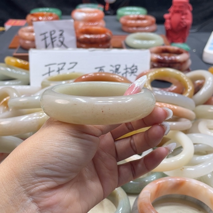 人***见石英质玉钛钢珠宝奇石