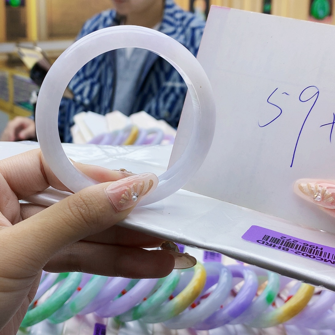 翡翠未镶嵌手镯hhh