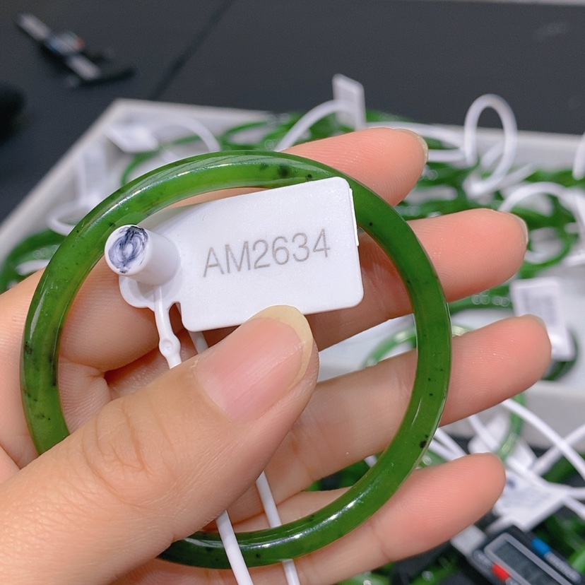 【闪购商品】和田玉（碧玉）手镯未镶嵌