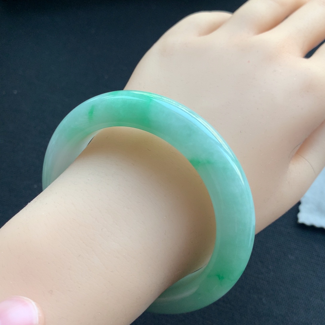 翡翠未镶嵌手镯8号56正