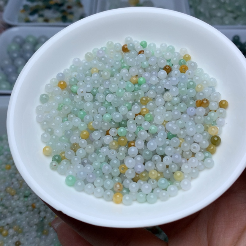 【闪购商品】未镶嵌翡翠手链卡3.8冰三彩100颗