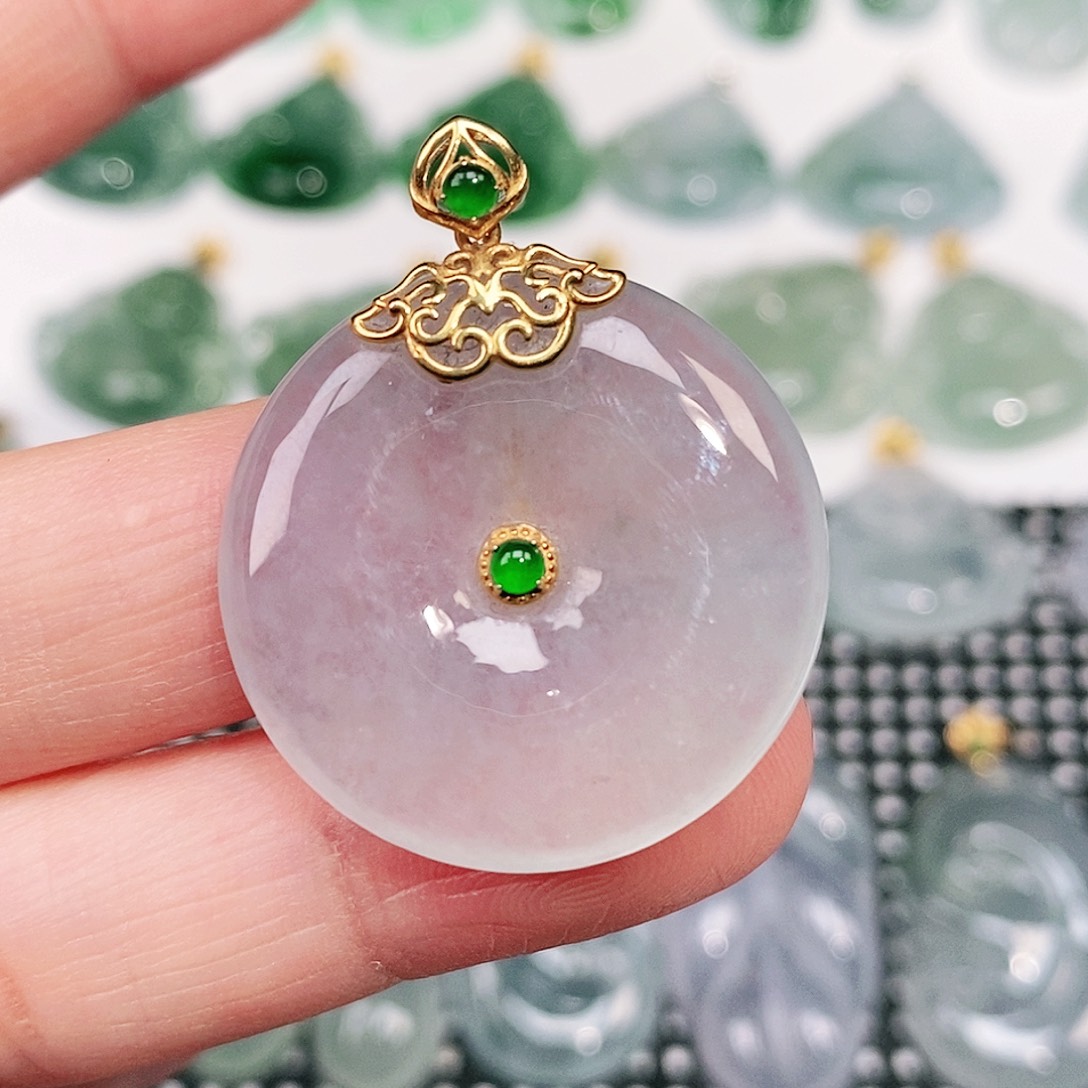 翡翠18K金镶嵌颈饰