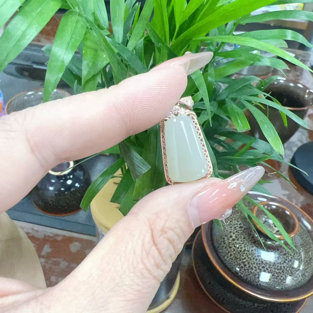 2404070061 HN 和田玉s925长无事牌吊坠 （多样性发其一）