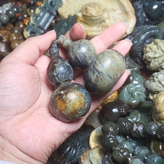 岫岩河磨玉（透闪石质玉）未镶嵌挂件