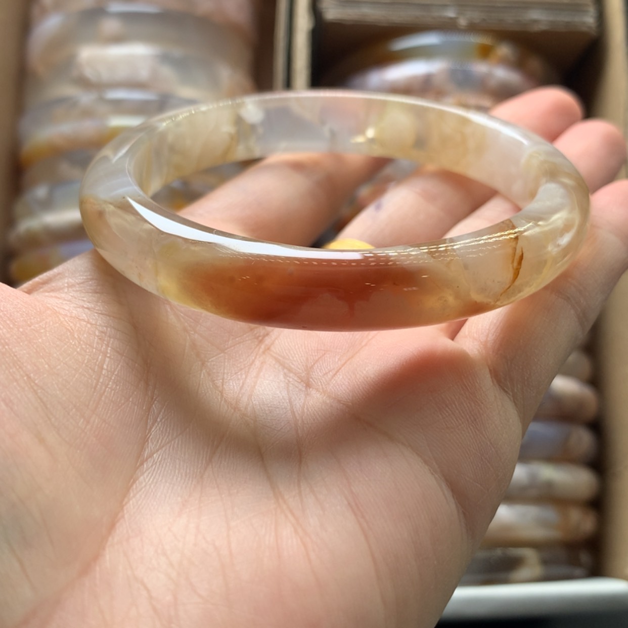 【闪购商品】玛瑙/玉髓手镯未镶嵌暖*晨