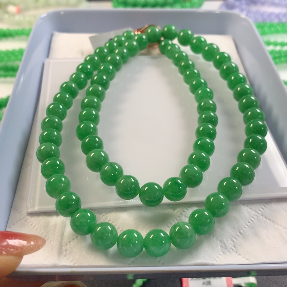 翡翠未镶嵌颈饰项链