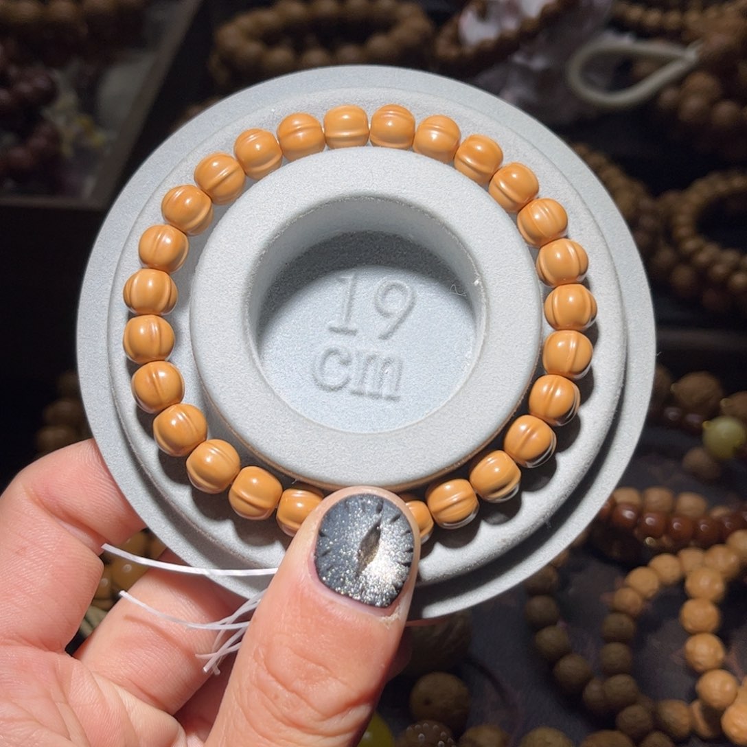 吊坠猴头核桃8+龙岩鲨鱼全品无瑕无药