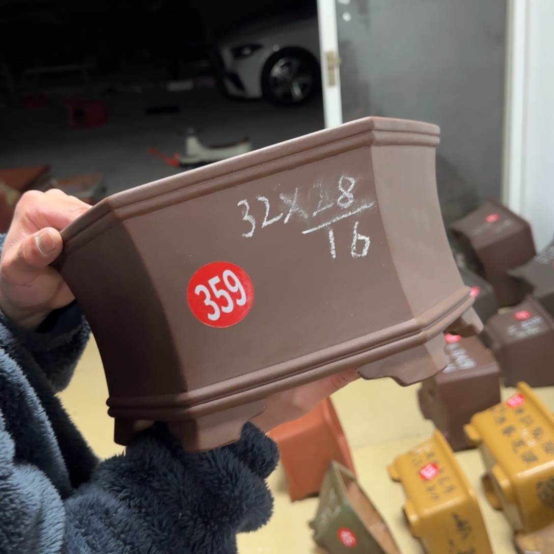 紫砂花盆呜呜呜呜