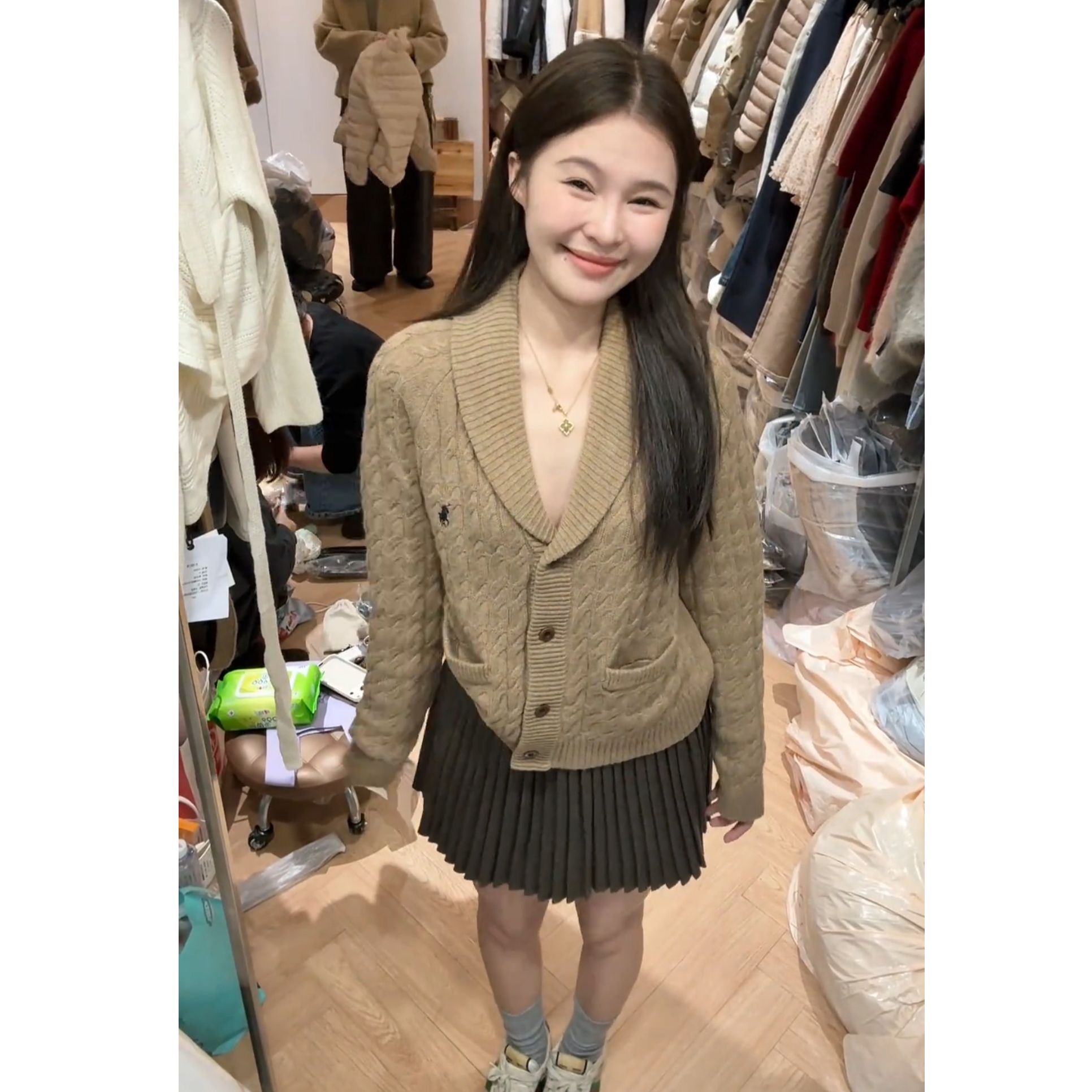 流行一整套2025秋冬新款时尚甜美减龄针织开衫短裙两件套