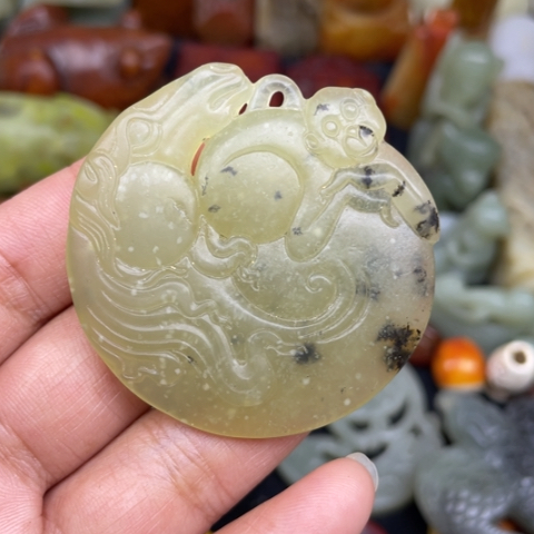 蛇纹石玉未镶嵌颈饰33