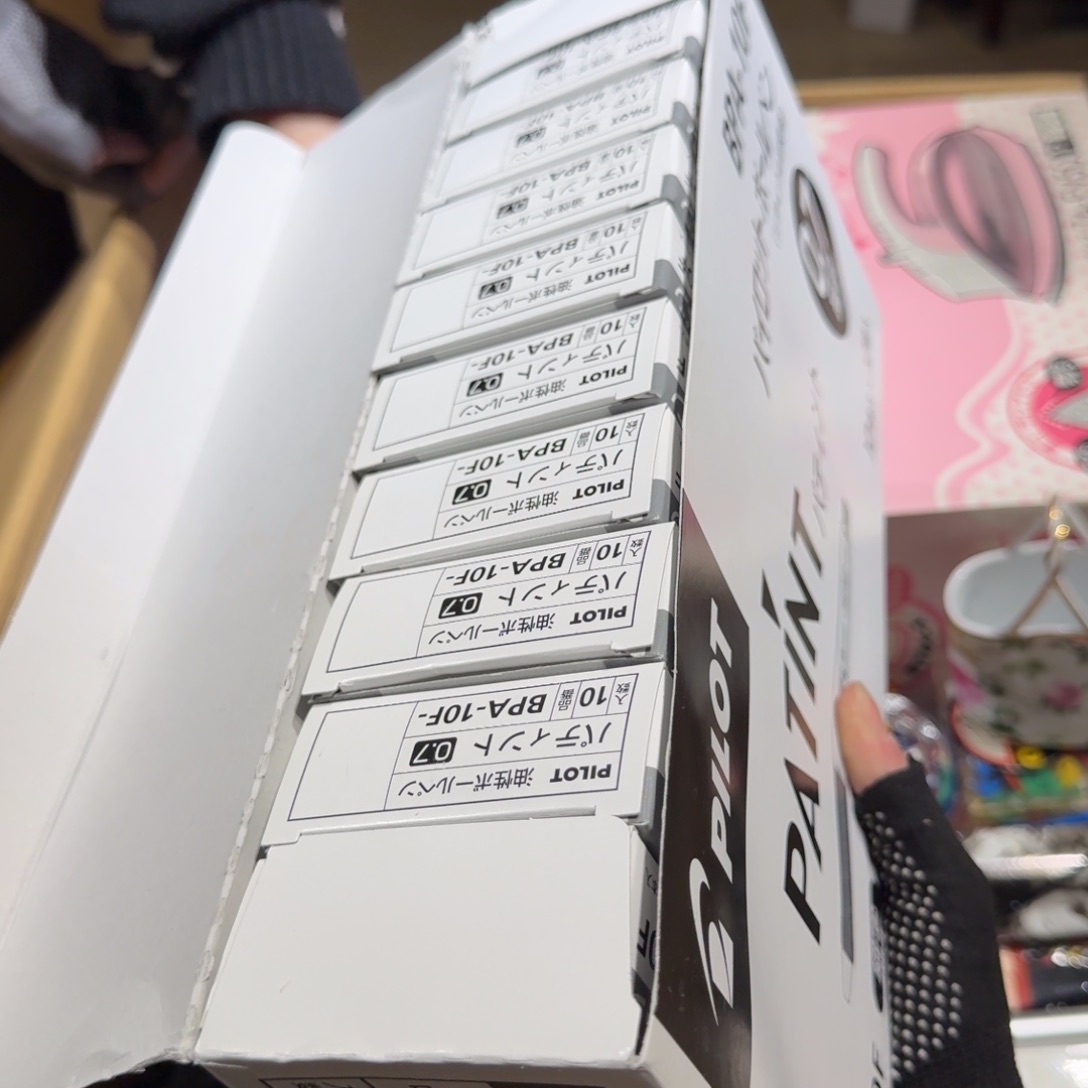 晴****店8新中古物品，谨慎下单，不保好坏313