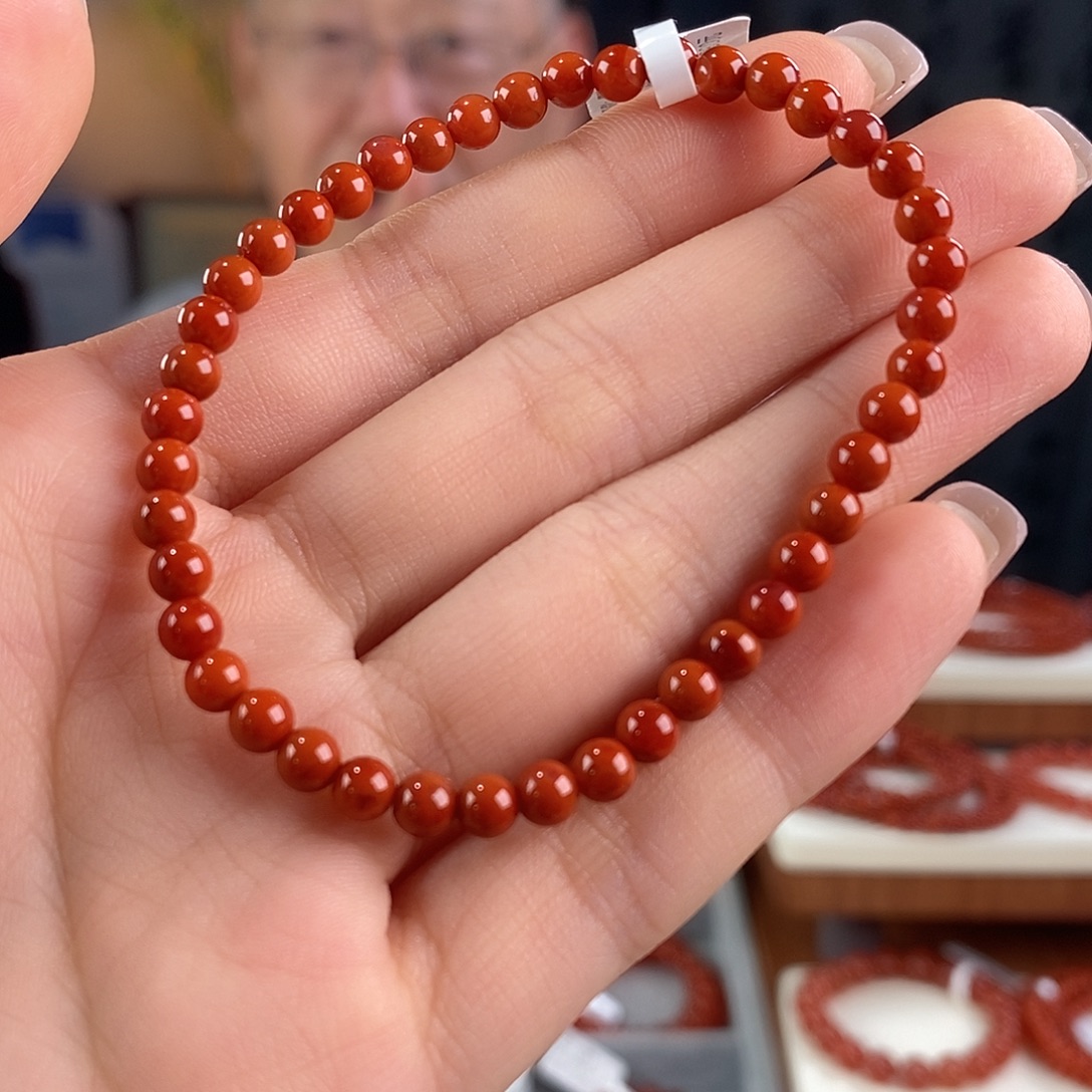 南红玛瑙原矿4mm俏色瓦西未镶嵌