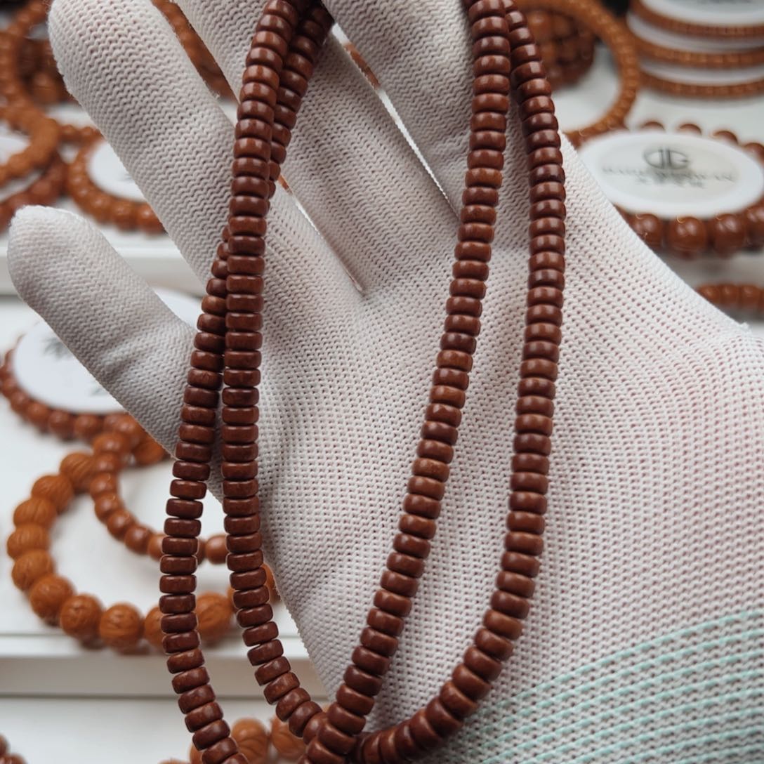 冬***丶吊坠桃核桃核手串