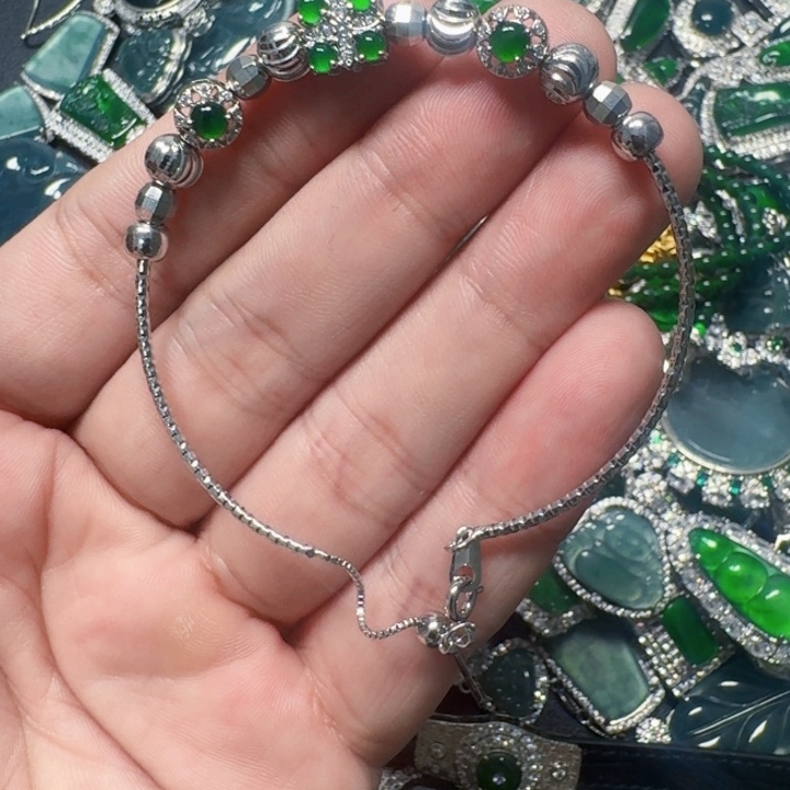 翡翠未镶嵌颈饰天然A货翡翠放漏