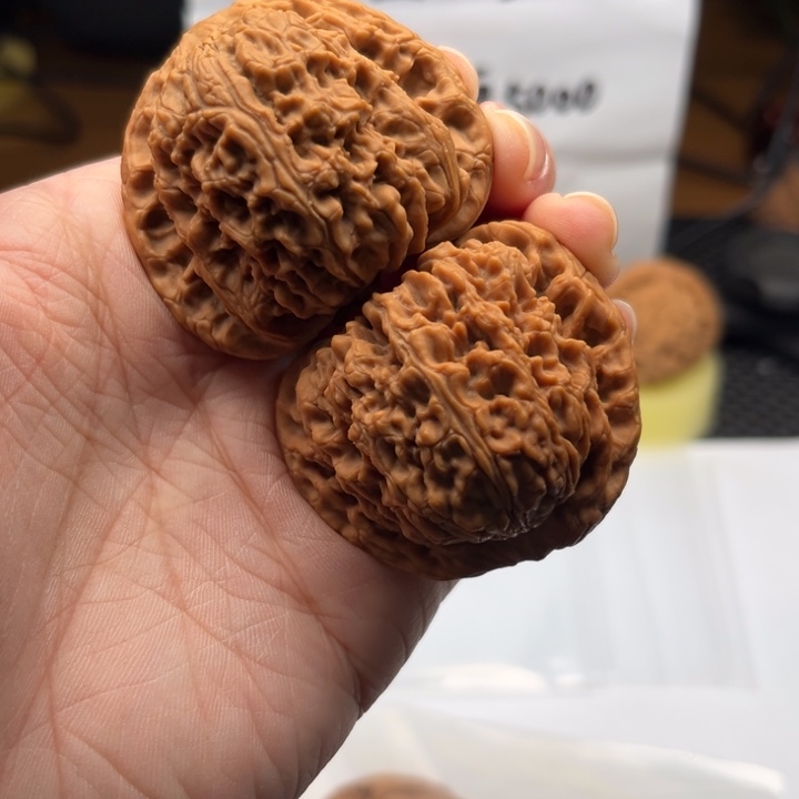 文玩核桃吊坠南疆45