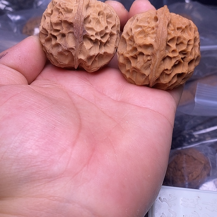 文玩核桃吊坠   51