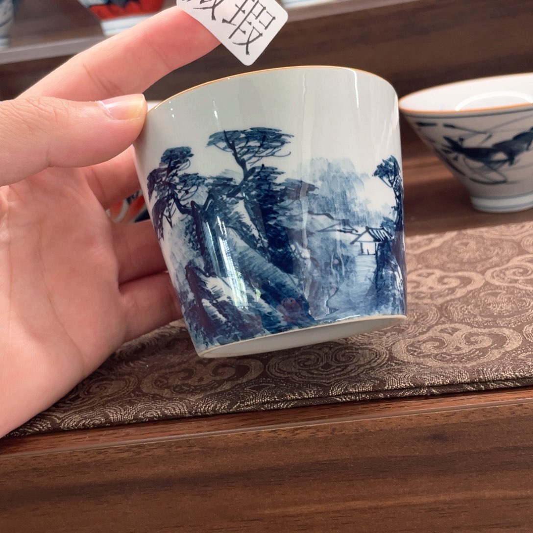 釉下手绘茶具微瑕
