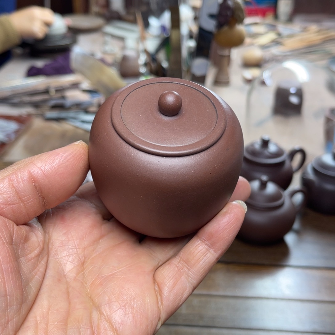 紫砂茶叶罐紫论手工制作品