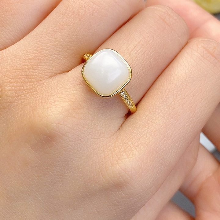 和田玉未镶嵌戒指