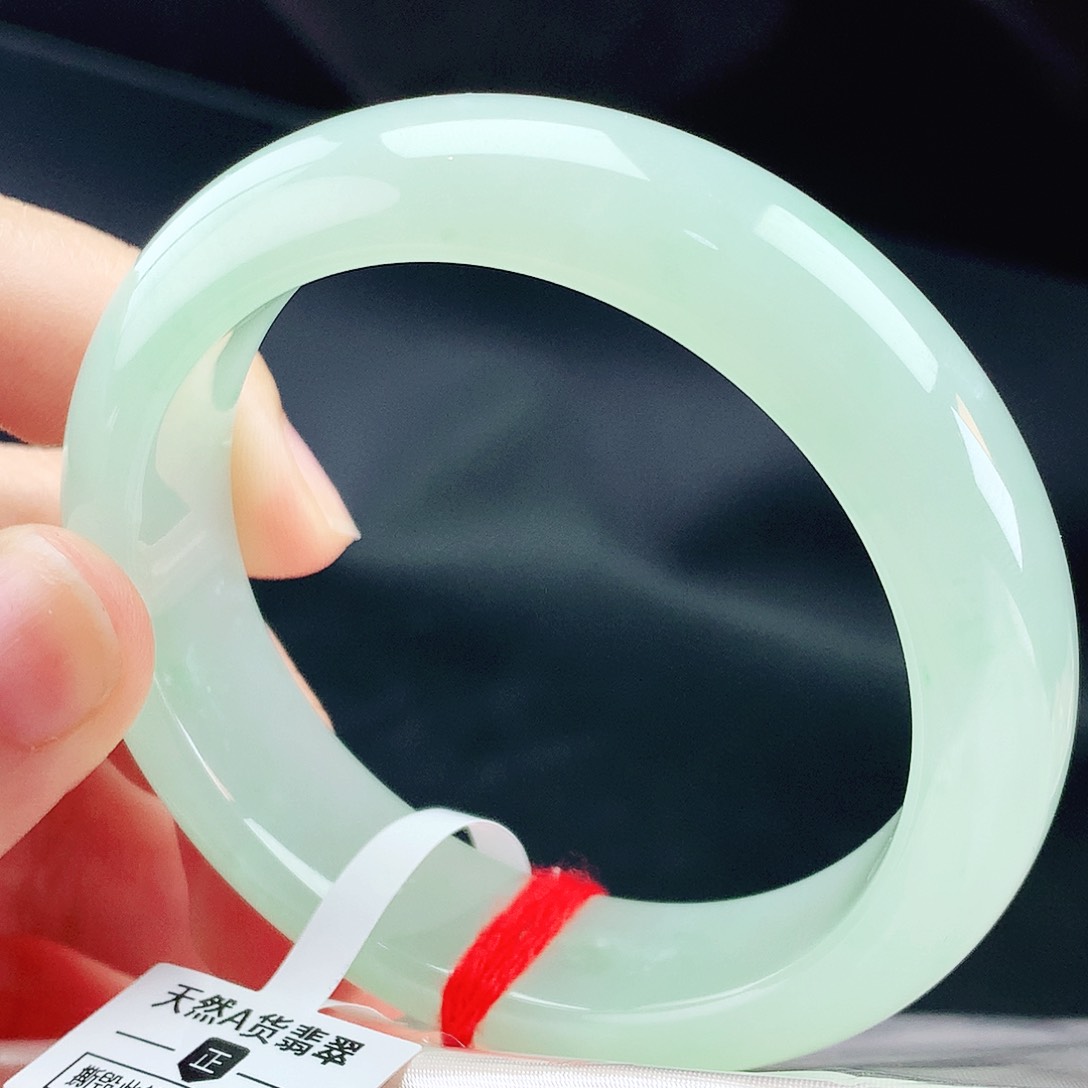 未镶嵌手镯翡翠55轮胎