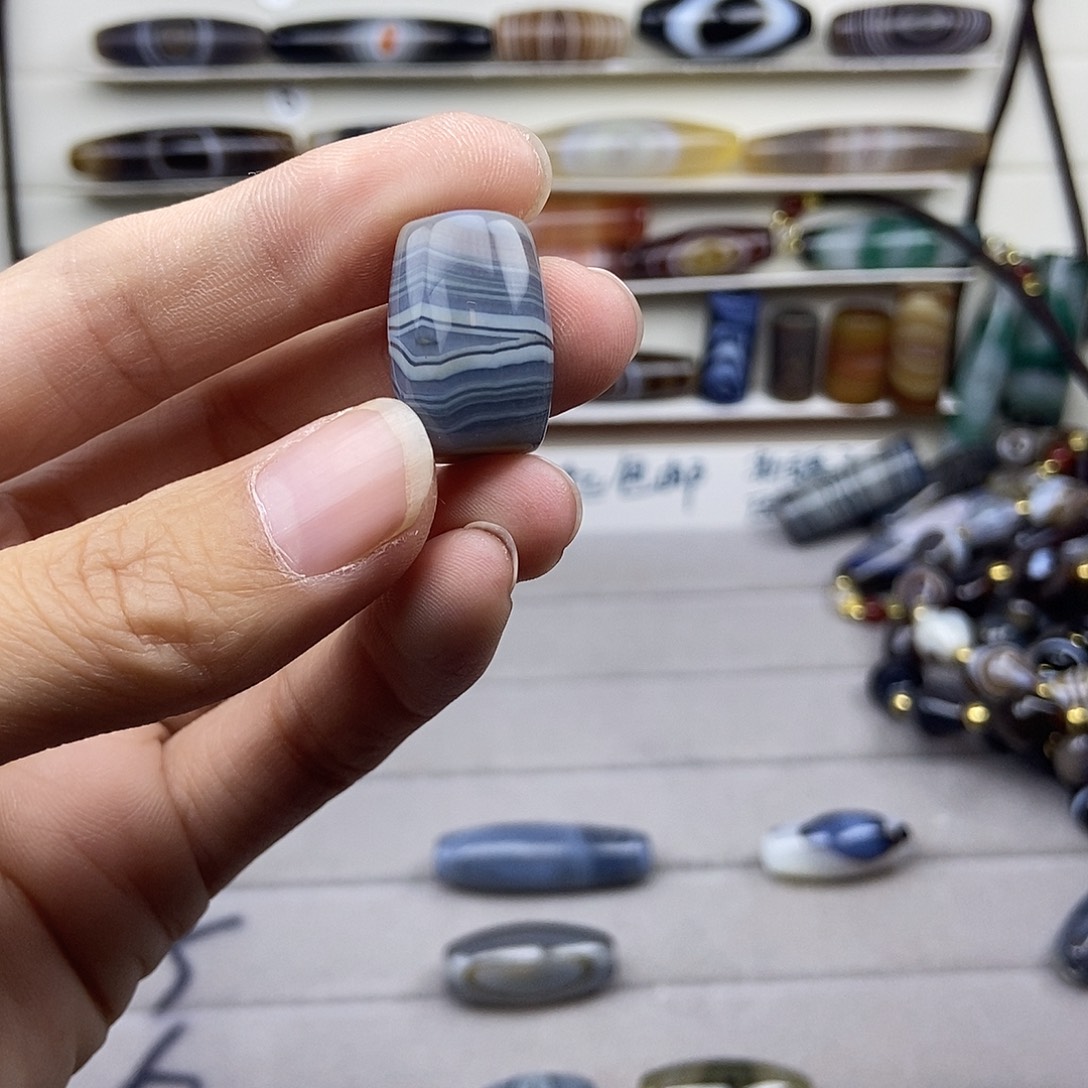 鱼***玛瑙/玉髓未镶嵌颈饰