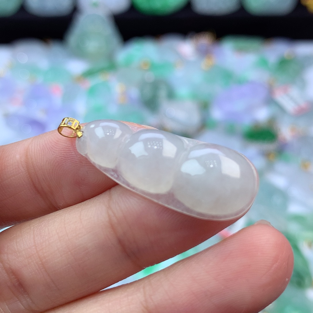 翡翠颈饰18K金镶嵌缅甸翡翠