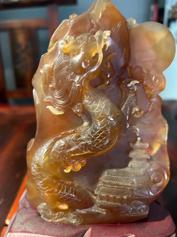 北红玛瑙雕刻摆件龙